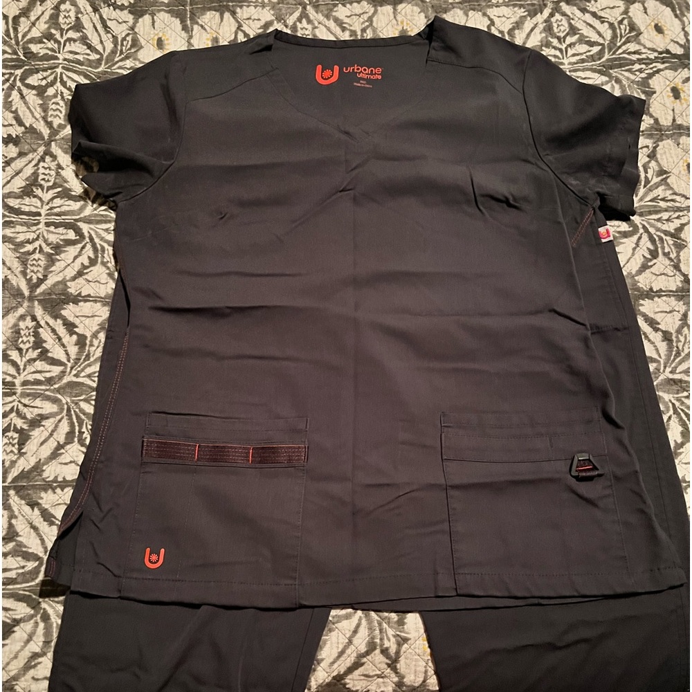 Urbane scrub set